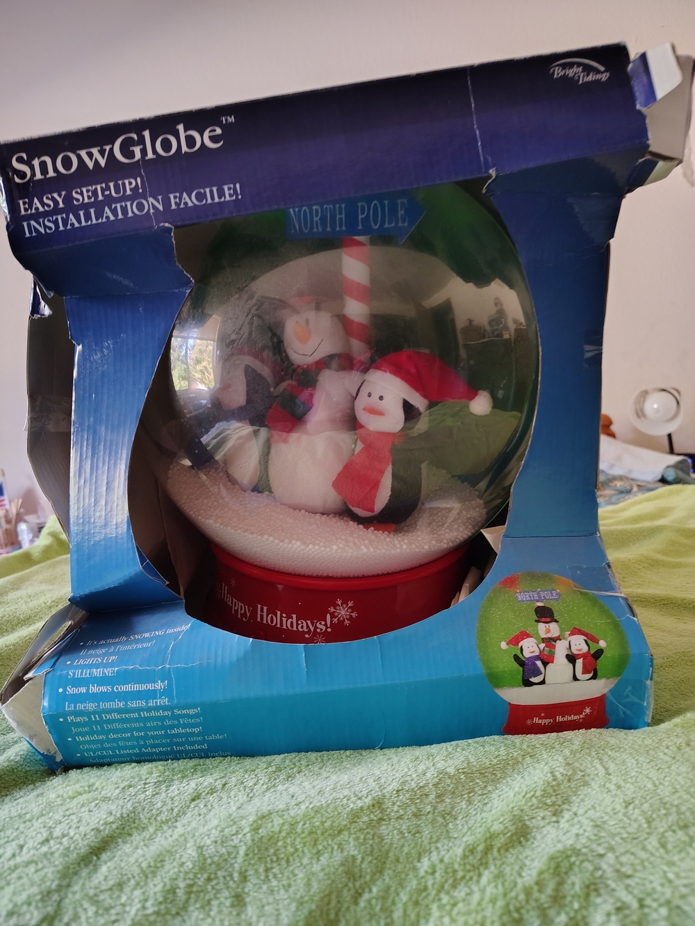 Gemmy "Happy Holidays" Animated SnowGlobe